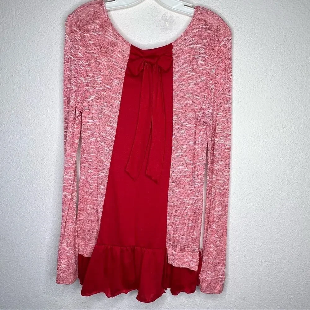 Copper Key Sweater With Bow - Picture 4 of 7